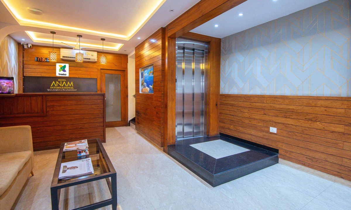 Grant Road Hotel | Treebo Anam International