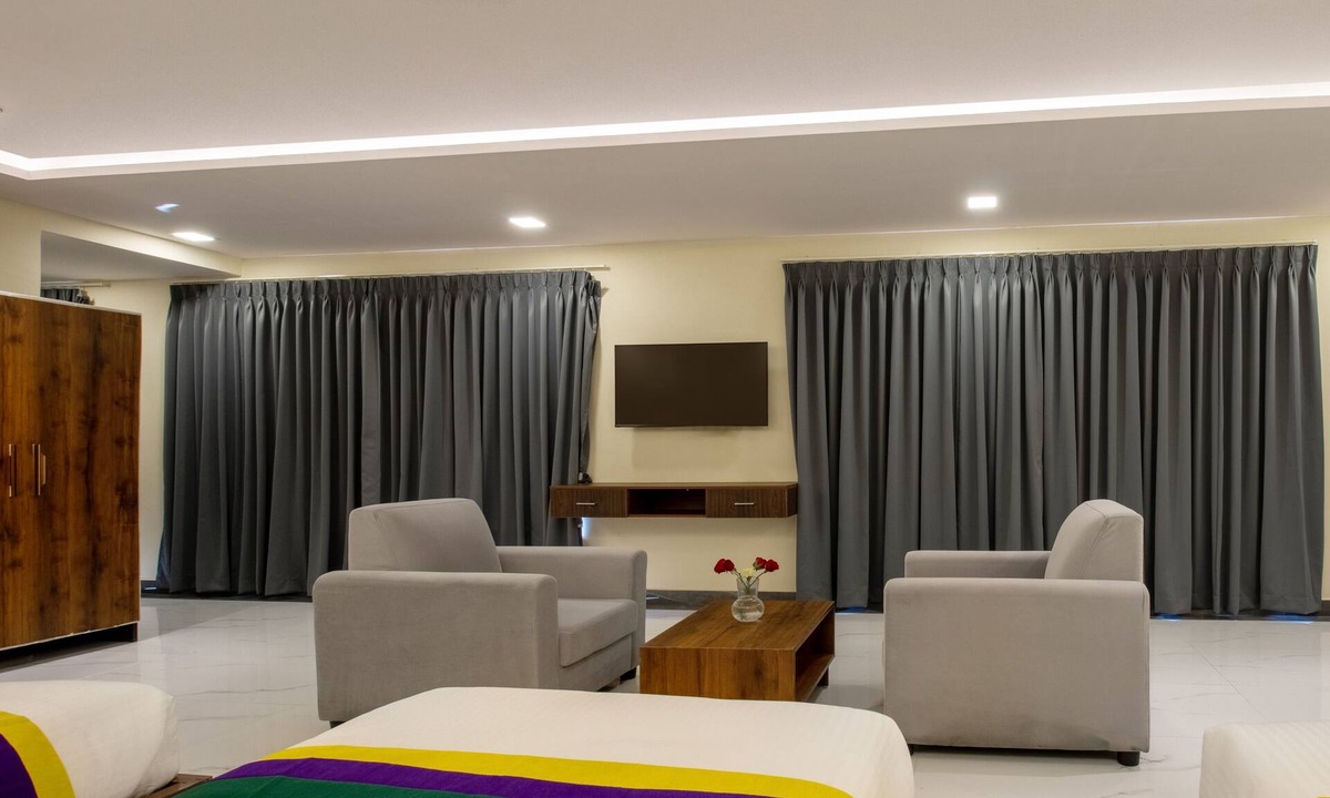 Chikkamagaluru Hotel | Treebo Jaguar Comforts, 3 Kms From Mahatma Gandhi Park