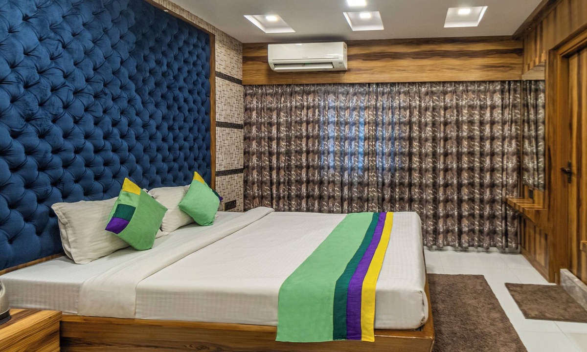 Park Street Hotel | Treebo Orion Crystal