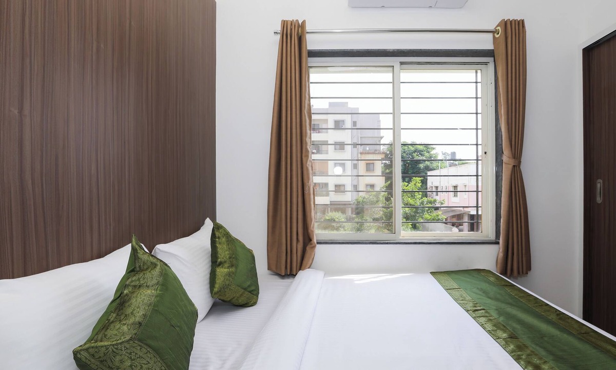 Nashik Hotel | Treebo Sapphire Studio