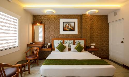 Kochi Hotel | Treebo The Qasr