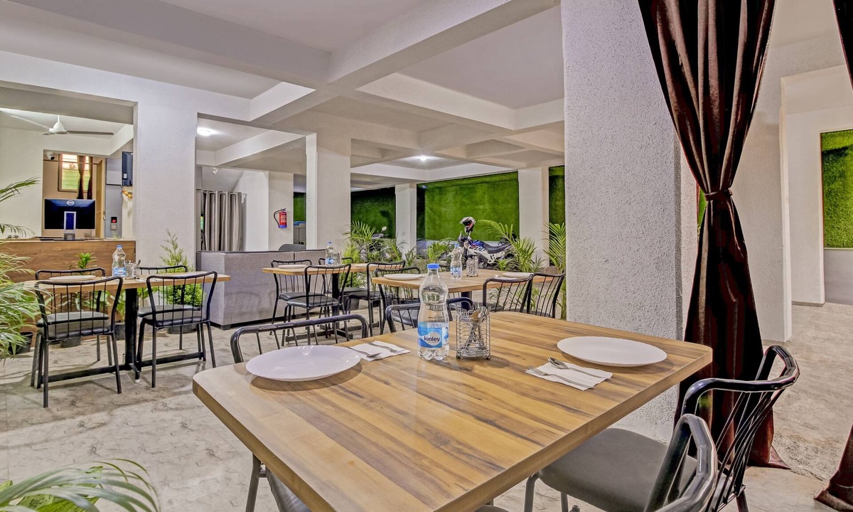Kharadi Hotel | Treebo White House