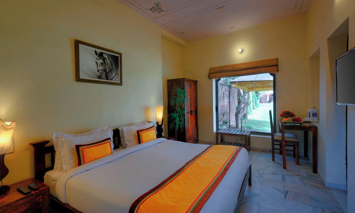 Barli Hotel | TreeHouse Rajbagh