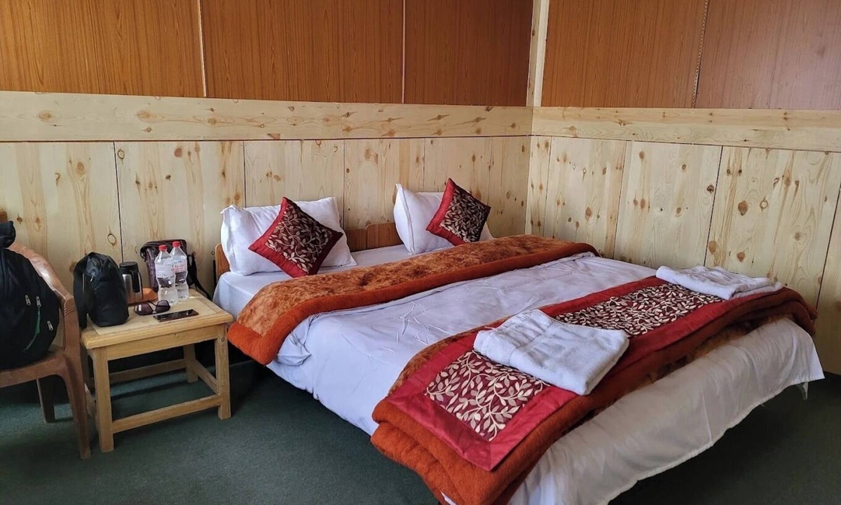 Karzok Hotel | Tsomoriri Inn