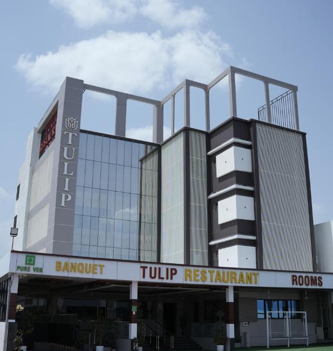 Dabhoi Hotel | Tulip Restaurant Banquet & rooms