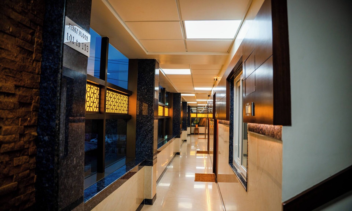 Thanjavur Hotel | V V Residency