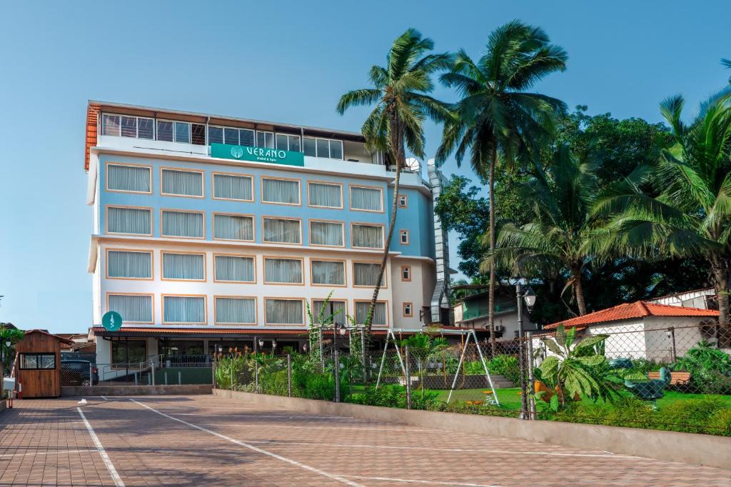 Nagoa Hotel | Verano Hotel & Spa Arpora Goa