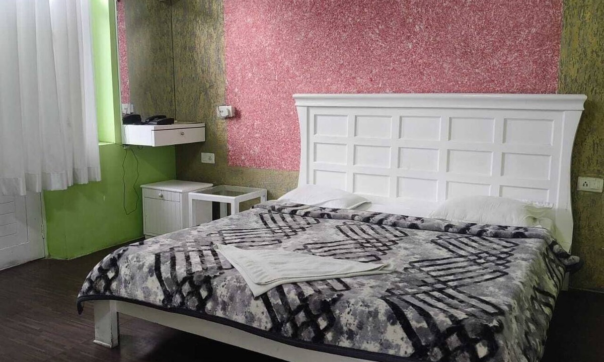 Kichha Hotel | Vikas Hotel