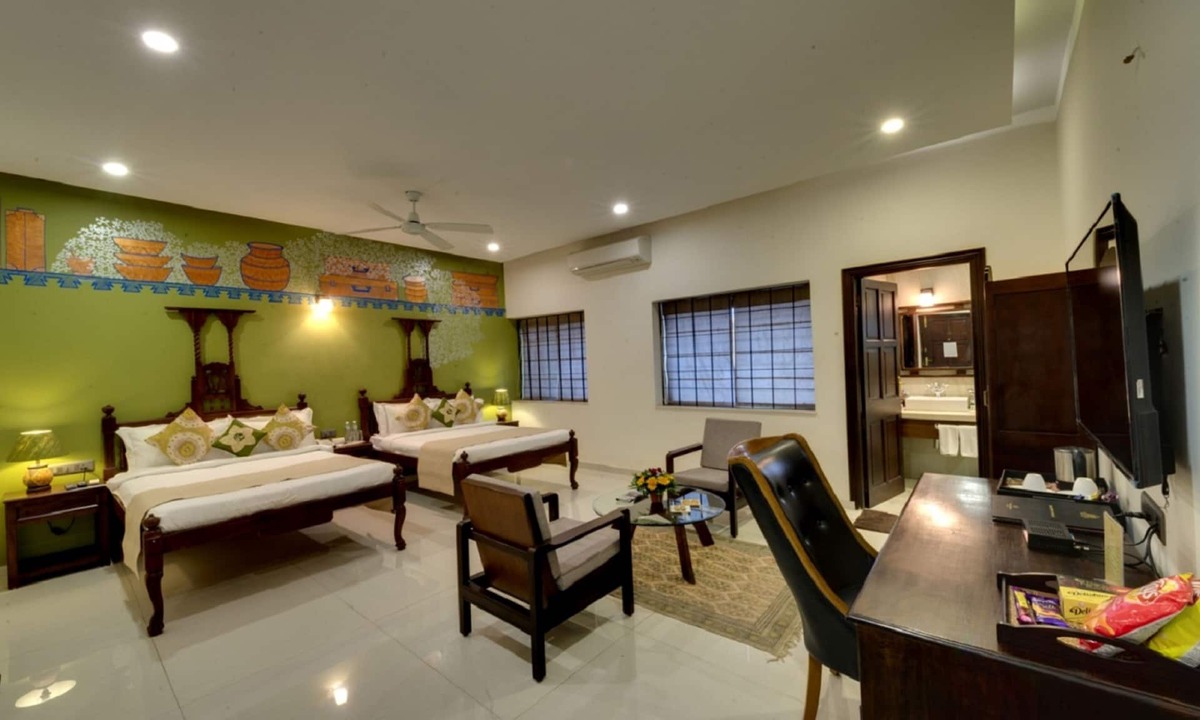 Paldi Hotel | WelcomHeritage Mani Mansion