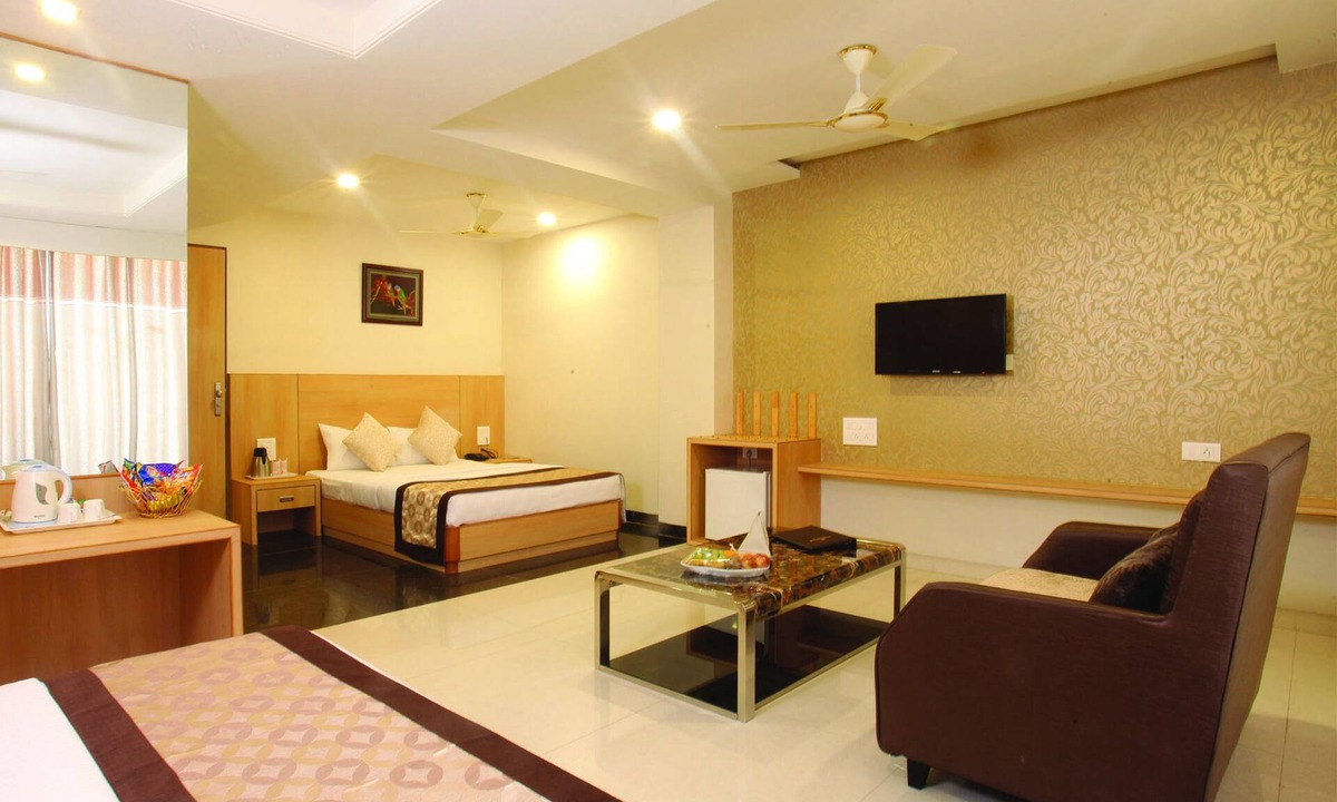 Radha Kund Hotel | Wingston A Treehouse Hotel-Goverdhan