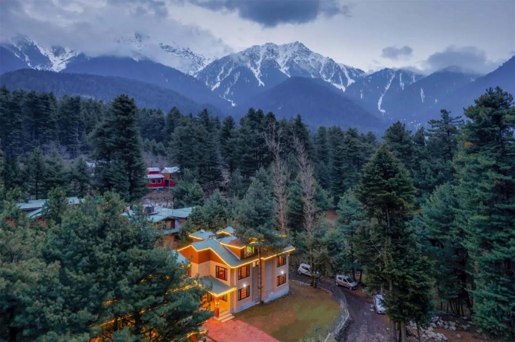 Pahalgam Hotel | Woods Resort Pahalgam