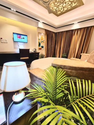 Uttara Hotel | Xpressmall Hotel near Dhaka Airport