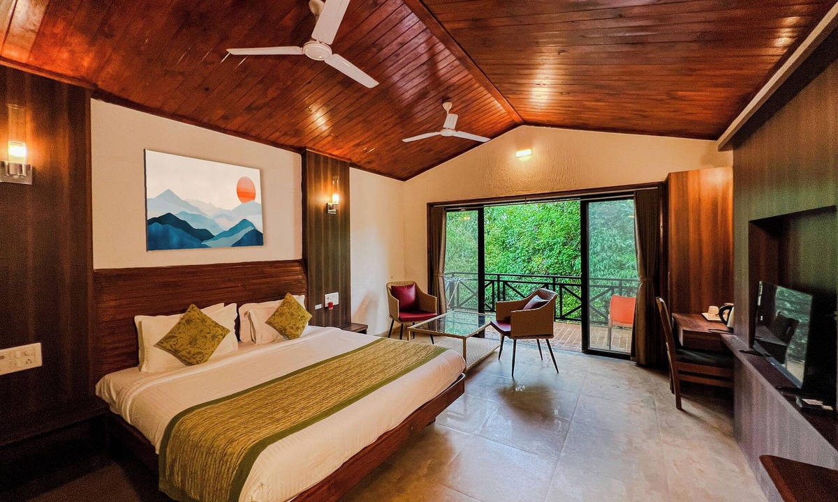 Bhandardara Hotel | Yash Resort