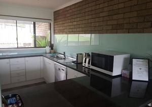 Batehaven - Pool, Beach, WIFI, Linen, Netflix & Fox Sports in Batehaven