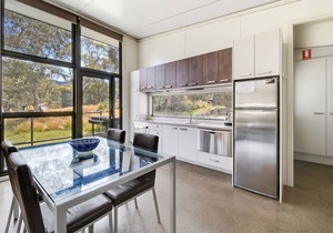 Ecocrackenback 14 'Sustainable chalet close to the slopes.' in Crackenback