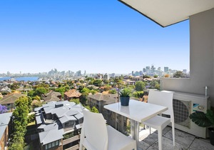 HARST - Uninterrupted Harbour Bridge & Opera House Views in Cremorne