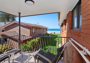 Hi Surf 6 - Beachfront Unit in AVOCA BEACH
