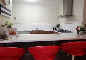 Magik Retreat - comfortable family holiday home. in Venus Bay