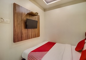 OYO 42009 Hotel A One Suite