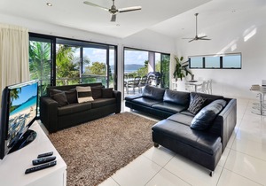 Pinnacle 8 - Seaview Apartment on Hamilton Island in Hamilton Island