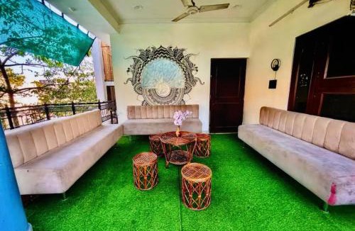 Sindhi Camp Apartment | 1Bhk cozy corner jaipur stay