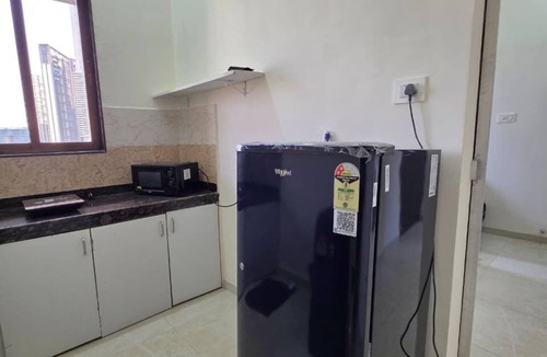 Lower Parel Apartment | 1Br Aprt Near Phoenix Mall Lower Parel - 1603 By Florastays