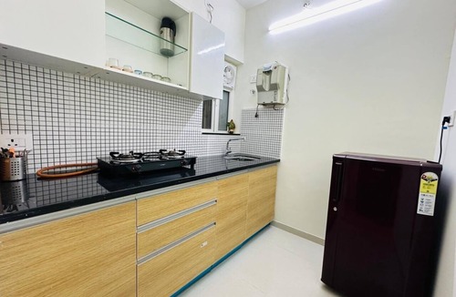 Malad East Apartment | 1BR Service apartment 1202 Malad by Florastays