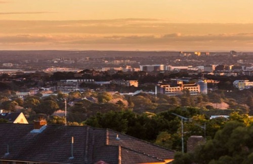 Woollahra Apartment | 2 Bdrm Art Deco Apt, Stroll To Bondi Junction