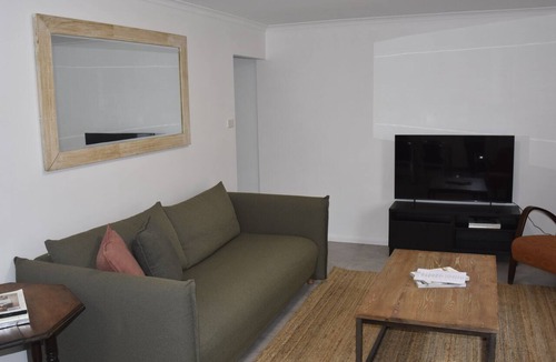 Braidwood Apartment | 2 Bed Apartment at the Historic Braidwood Hotel