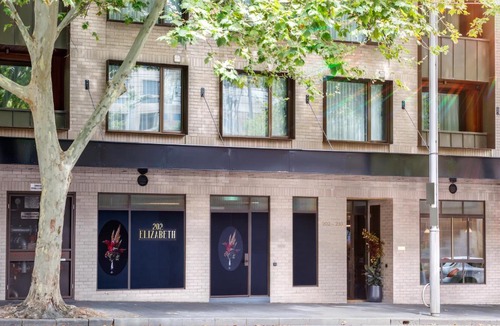 Surry Hills Hotel | 202 Elizabeth