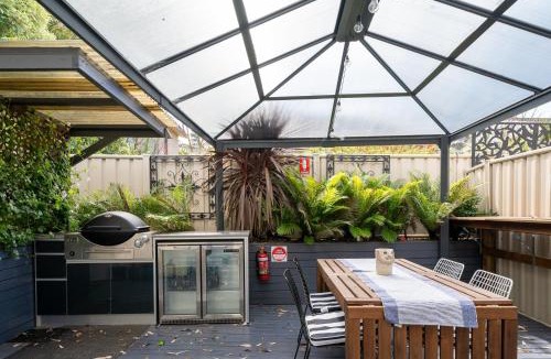 Denhams Beach House | 3-Bed with Beach Views and Entertainment Area