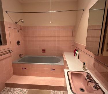 Epping House | 33 Room