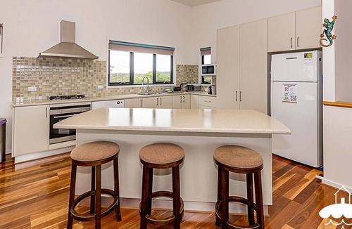 Sandy Point House | 37 Oceanview Pde Sandy Point
