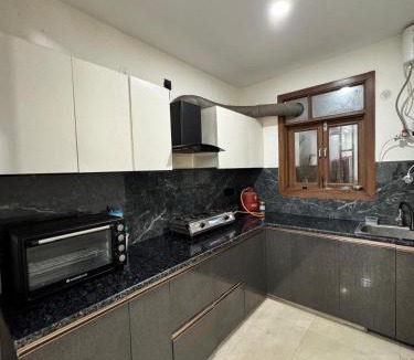 Chhatarpur Apartment | 3BHK Independent Floor