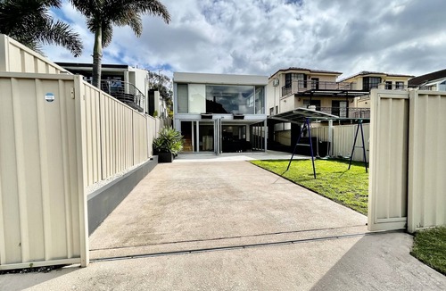 Five Dock House | 4 bedroom home with bay views