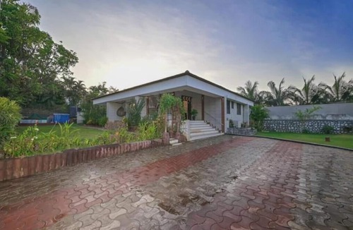 Lonavala Villa | 4 BHK Garden Villa w Pool & Lawn in Lonavla
