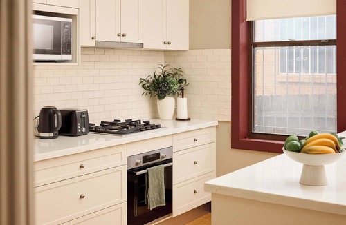 Arncliffe House | 4BR Sydney House · Pool, Workspace, Parking, BBQ