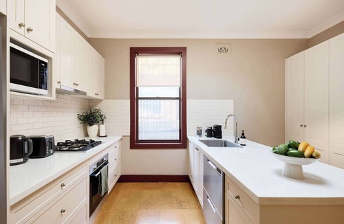 Arncliffe House | 4BR Sydney House · Pool, Workspace, Parking, BBQ