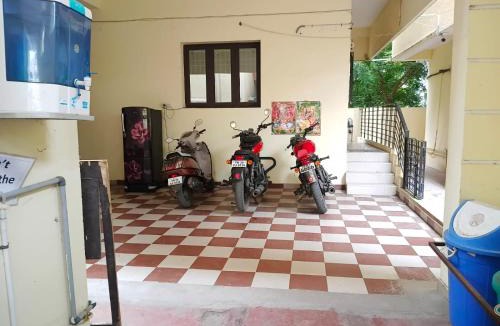 Sholinganallur Hostel | 4Seasons mens Hostel