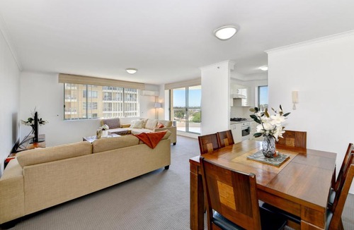 Rockdale Apartment | 810 At The Plaza