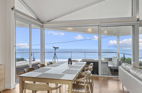 Killcare House | A Beachside Getaway 12 by HolidayCo.