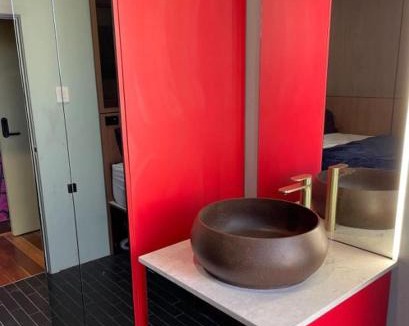 Pyrmont Apartment | A Stylish Studio - TINY ROOM in Pyrmont
