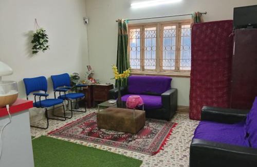 Sector 1 House | A2 Guest House