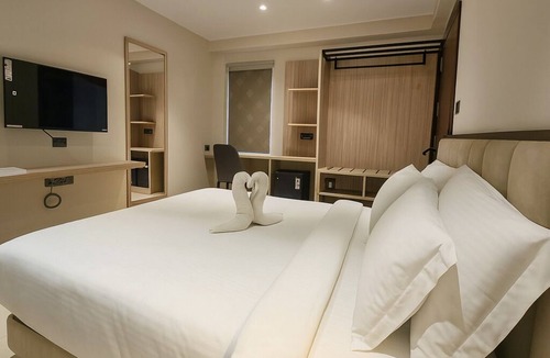 Indore Hotel | Aarambh by The Sky Imperial Indore