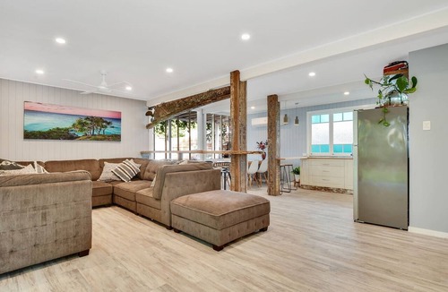 Marcoola House | Aaron's Beachside Boat House | Pool | 3 Min Beach