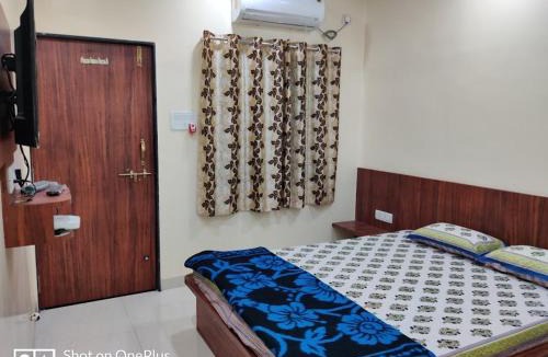 Satana Cabin | Abhijit Lodge