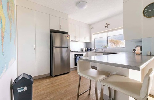 Semaphore Park Apartment | Absolute Beachfront Semaphore Sandy Feet 1
