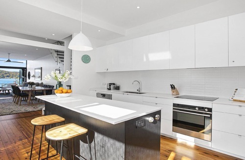 Pretty Beach Central Coast House | Absolute Waterfront at Wagstaffe