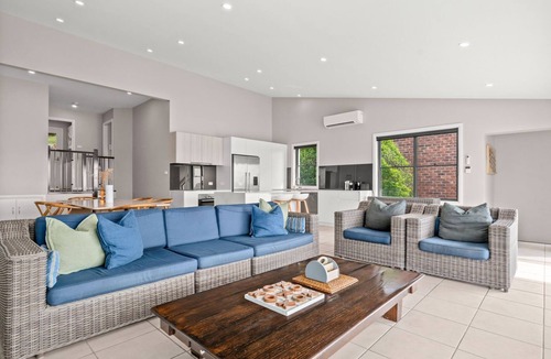 Avoca Beach House | Absolutely Avoca - beautiful views for the family
