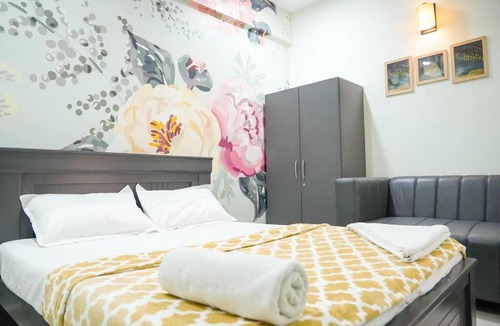 Gachibowli Apartment | AC Room Near ISB/US Embassy, Gachibowli